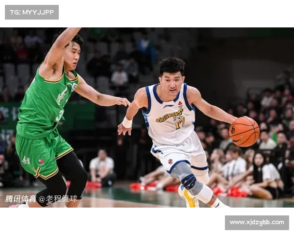 布朗大显身手助力广厦轻松取胜展现强大个人能力